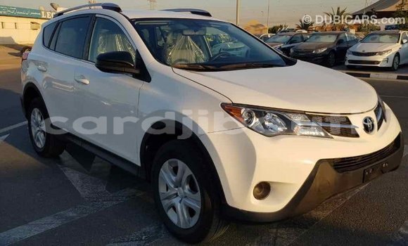 Buy Import Toyota RAV4 White Car in Import - Dubai in Ali Sabieh Region Buy Import Toyota RAV4 White Car in Import - Dubai in Ali Sabieh Region