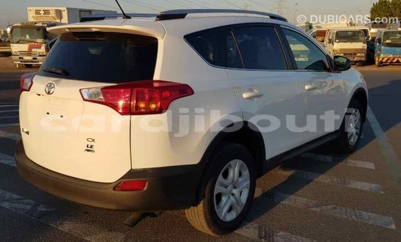 Buy Import Toyota RAV4 White Car in Import - Dubai in Ali Sabieh Region Buy Import Toyota RAV4 White Car in Import - Dubai in Ali Sabieh Region