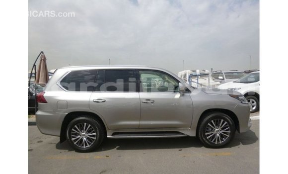 Acheter Import Voiture Lexus LX Autre à Import - Dubai, Ali Sabieh Region Acheter Import Voiture Lexus LX Autre à Import - Dubai, Ali Sabieh Region
