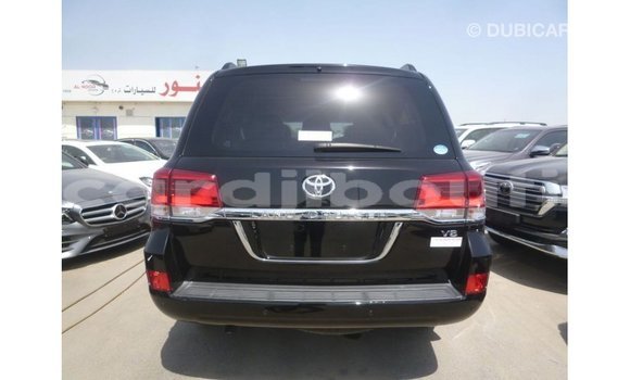 Acheter Import Voiture Toyota Land Cruiser Noir à Import - Dubai, Ali Sabieh Region Acheter Import Voiture Toyota Land Cruiser Noir à Import - Dubai, Ali Sabieh Region