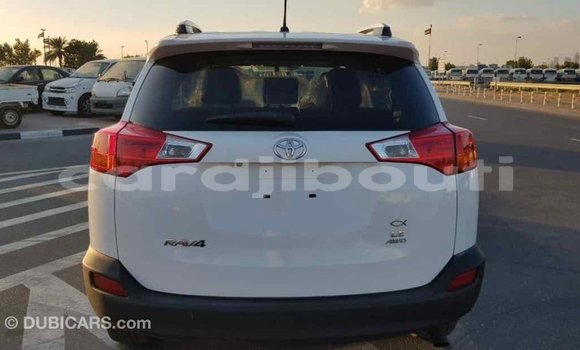 Buy Import Toyota RAV4 White Car in Import - Dubai in Ali Sabieh Region Buy Import Toyota RAV4 White Car in Import - Dubai in Ali Sabieh Region