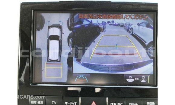 Acheter Import Voiture Toyota Land Cruiser Blanc à Import - Dubai, Ali Sabieh Region Acheter Import Voiture Toyota Land Cruiser Blanc à Import - Dubai, Ali Sabieh Region