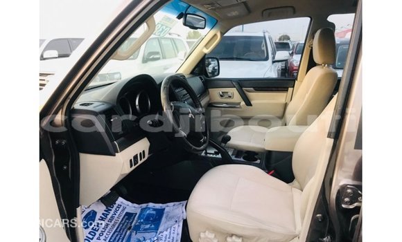 Buy Import Mitsubishi Pajero Brown Car in Import - Dubai in Ali Sabieh Region Buy Import Mitsubishi Pajero Brown Car in Import - Dubai in Ali Sabieh Region