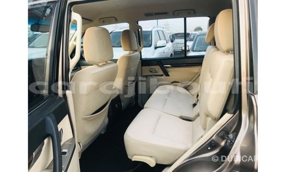 Buy Import Mitsubishi Pajero Brown Car in Import - Dubai in Ali Sabieh Region Buy Import Mitsubishi Pajero Brown Car in Import - Dubai in Ali Sabieh Region