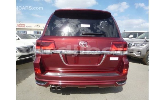 Buy Import Toyota Land Cruiser Red Car in Import - Dubai in Ali Sabieh Region Buy Import Toyota Land Cruiser Red Car in Import - Dubai in Ali Sabieh Region