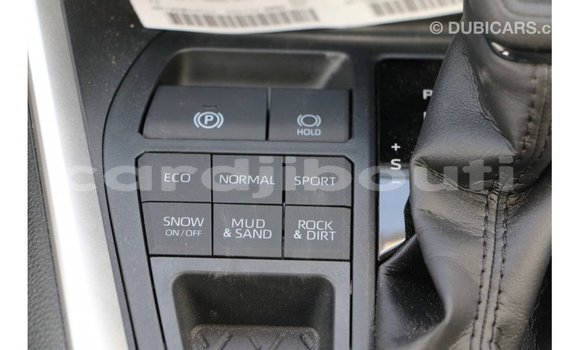 Buy Import Toyota 4Runner White Car in Import - Dubai in Ali Sabieh Region Buy Import Toyota 4Runner White Car in Import - Dubai in Ali Sabieh Region