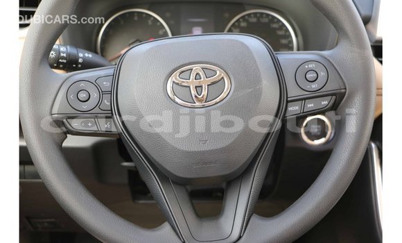 Buy Import Toyota 4Runner White Car in Import - Dubai in Ali Sabieh Region Buy Import Toyota 4Runner White Car in Import - Dubai in Ali Sabieh Region