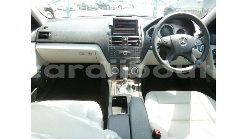 Big with watermark mercedes benz 200 ali sabieh region import dubai 2444