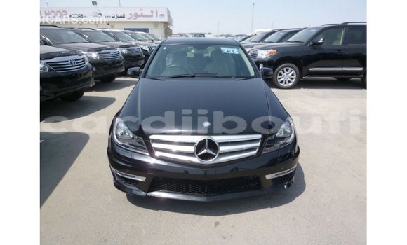 Acheter Import Voiture Mercedes-Benz 200 Noir à Import - Dubai, Ali Sabieh Region Acheter Import Voiture Mercedes-Benz 200 Noir à Import - Dubai, Ali Sabieh Region