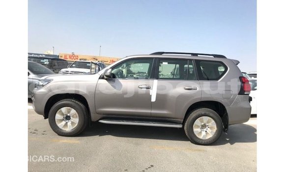 Acheter Import Voiture Toyota Prado Marron à Import - Dubai, Ali Sabieh Region Acheter Import Voiture Toyota Prado Marron à Import - Dubai, Ali Sabieh Region