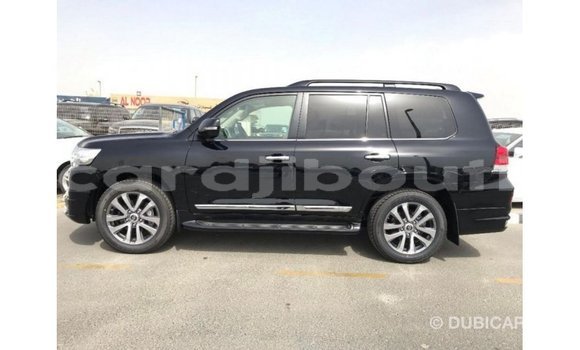 Acheter Import Voiture Toyota Land Cruiser Noir à Import - Dubai, Ali Sabieh Region Acheter Import Voiture Toyota Land Cruiser Noir à Import - Dubai, Ali Sabieh Region