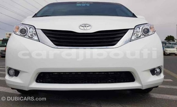 Buy Import Toyota Sienna White Car in Import - Dubai in Ali Sabieh Region Buy Import Toyota Sienna White Car in Import - Dubai in Ali Sabieh Region