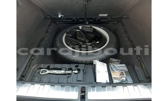 Acheter Import Voiture BMW X6 Bleu à Import - Dubai, Ali Sabieh Region Acheter Import Voiture BMW X6 Bleu à Import - Dubai, Ali Sabieh Region