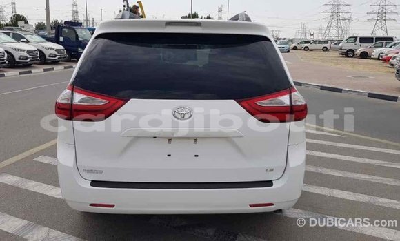 Buy Import Toyota Sienna White Car in Import - Dubai in Ali Sabieh Region Buy Import Toyota Sienna White Car in Import - Dubai in Ali Sabieh Region