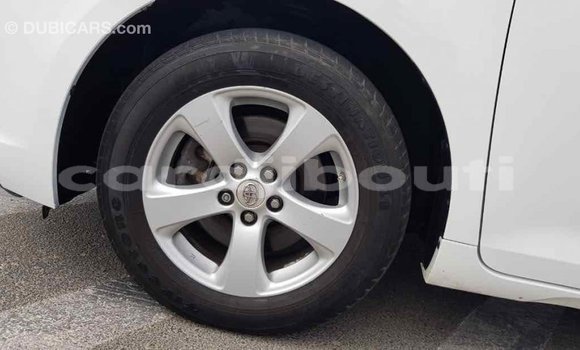 Buy Import Toyota Sienna White Car in Import - Dubai in Ali Sabieh Region Buy Import Toyota Sienna White Car in Import - Dubai in Ali Sabieh Region