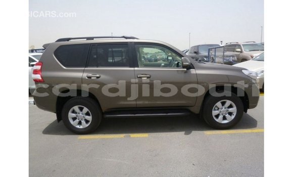 Acheter Import Voiture Toyota Prado Marron à Import - Dubai, Ali Sabieh Region Acheter Import Voiture Toyota Prado Marron à Import - Dubai, Ali Sabieh Region