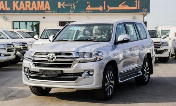 Acheter Import Voiture Toyota Land Cruiser Autre à Import - Dubai, Ali Sabieh Region Acheter Import Voiture Toyota Land Cruiser Autre à Import - Dubai, Ali Sabieh Region