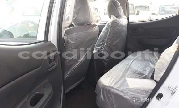 Acheter Import Voiture Mitsubishi L200 Blanc à Import - Dubai, Ali Sabieh Region Acheter Import Voiture Mitsubishi L200 Blanc à Import - Dubai, Ali Sabieh Region