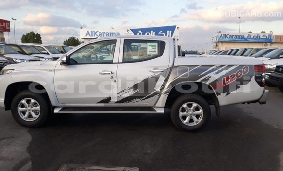 Acheter Import Voiture Mitsubishi L200 Blanc à Import - Dubai, Ali Sabieh Region Acheter Import Voiture Mitsubishi L200 Blanc à Import - Dubai, Ali Sabieh Region