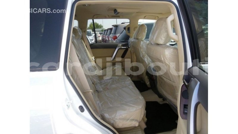 Big with watermark toyota prado ali sabieh region import dubai 2479