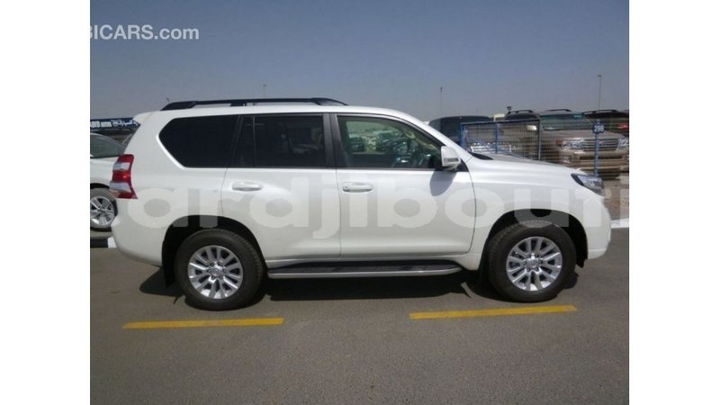 Big with watermark toyota prado ali sabieh region import dubai 2479
