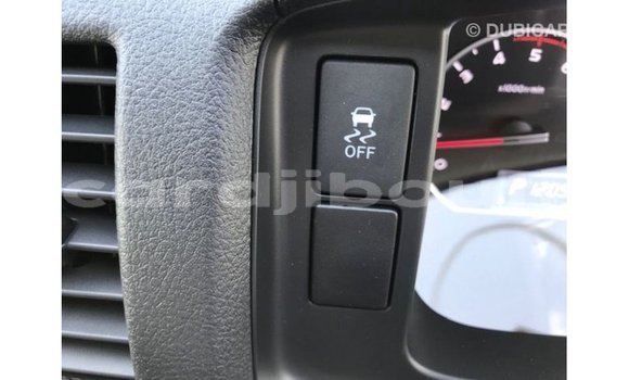 Acheter Import Voiture Toyota Hiace Blanc à Import - Dubai, Ali Sabieh Region Acheter Import Voiture Toyota Hiace Blanc à Import - Dubai, Ali Sabieh Region