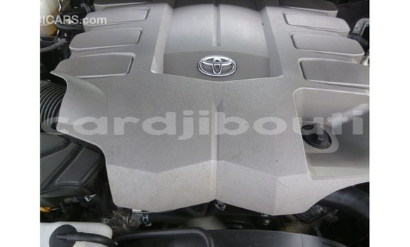 Acheter Import Voiture Toyota Land Cruiser Noir à Import - Dubai, Ali Sabieh Region Acheter Import Voiture Toyota Land Cruiser Noir à Import - Dubai, Ali Sabieh Region