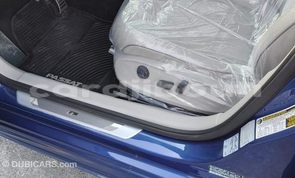 Acheter Import Voiture Volkswagen Passat Bleu à Import - Dubai, Ali Sabieh Region Acheter Import Voiture Volkswagen Passat Bleu à Import - Dubai, Ali Sabieh Region