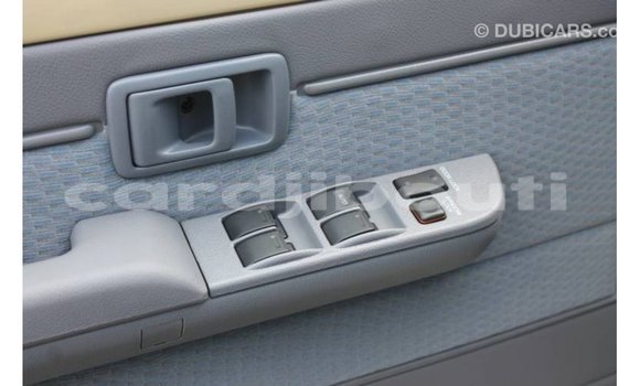 Acheter Import Voiture Toyota Land Cruiser Beige à Import - Dubai, Ali Sabieh Region Acheter Import Voiture Toyota Land Cruiser Beige à Import - Dubai, Ali Sabieh Region