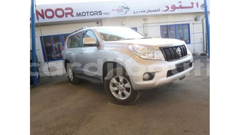 Big with watermark toyota prado ali sabieh region import dubai 2498