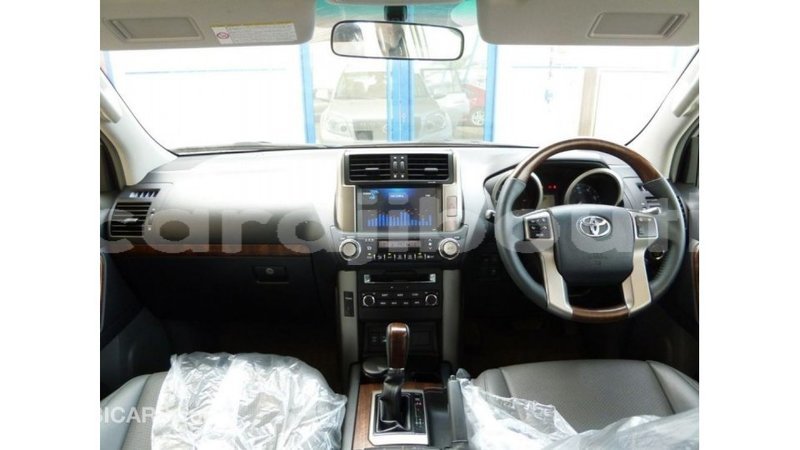 Big with watermark toyota prado ali sabieh region import dubai 2498