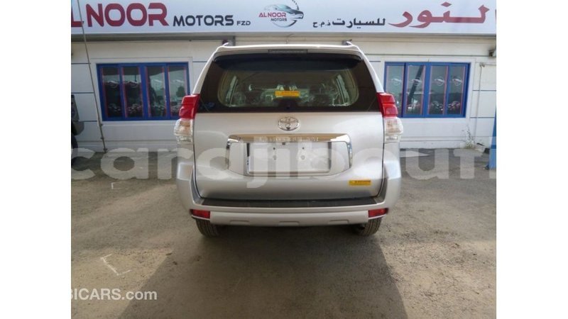 Big with watermark toyota prado ali sabieh region import dubai 2498