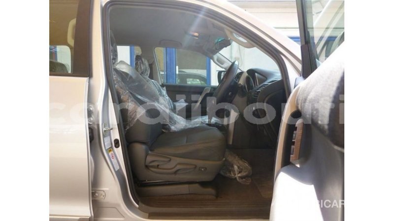 Big with watermark toyota prado ali sabieh region import dubai 2498