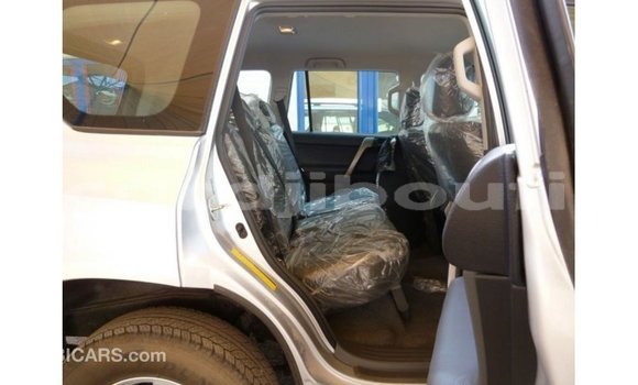 Acheter Import Voiture Toyota Prado Autre à Import - Dubai, Ali Sabieh Region Acheter Import Voiture Toyota Prado Autre à Import - Dubai, Ali Sabieh Region