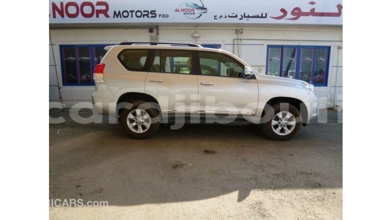 Big with watermark toyota prado ali sabieh region import dubai 2498