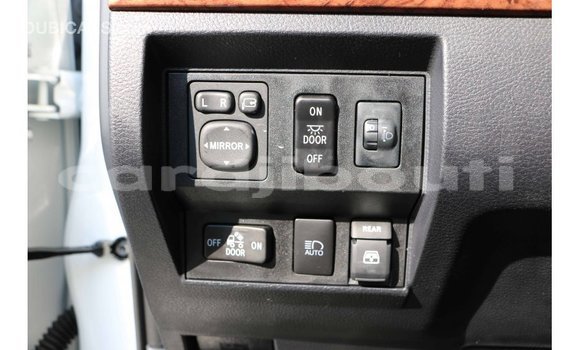 Buy Import Toyota Tundra White Car in Import - Dubai in Ali Sabieh Region Buy Import Toyota Tundra White Car in Import - Dubai in Ali Sabieh Region