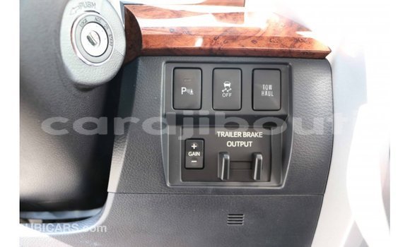 Buy Import Toyota Tundra White Car in Import - Dubai in Ali Sabieh Region Buy Import Toyota Tundra White Car in Import - Dubai in Ali Sabieh Region