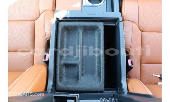 Buy Import Toyota Tundra White Car in Import - Dubai in Ali Sabieh Region Buy Import Toyota Tundra White Car in Import - Dubai in Ali Sabieh Region