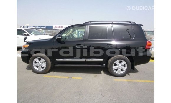 Acheter Import Voiture Toyota Land Cruiser Noir à Import - Dubai, Ali Sabieh Region Acheter Import Voiture Toyota Land Cruiser Noir à Import - Dubai, Ali Sabieh Region