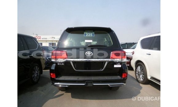 Acheter Import Voiture Toyota Land Cruiser Noir à Import - Dubai, Ali Sabieh Region Acheter Import Voiture Toyota Land Cruiser Noir à Import - Dubai, Ali Sabieh Region