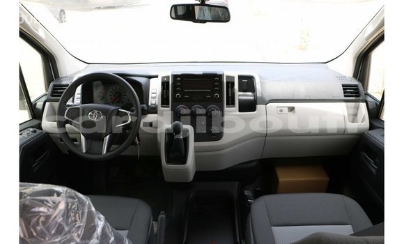 Buy Import Toyota Hiace White Car in Import - Dubai in Ali Sabieh Region Buy Import Toyota Hiace White Car in Import - Dubai in Ali Sabieh Region