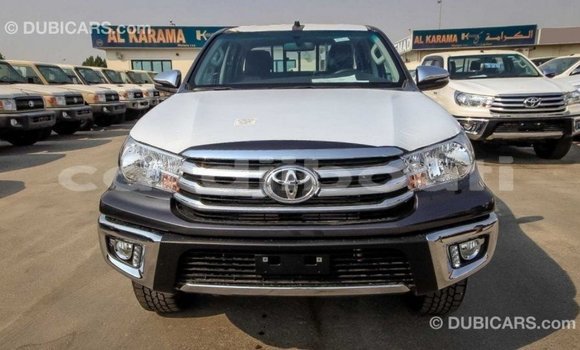 Acheter Import Voiture Toyota Hilux Noir à Import - Dubai, Ali Sabieh Region Acheter Import Voiture Toyota Hilux Noir à Import - Dubai, Ali Sabieh Region