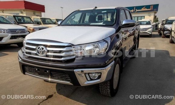 Acheter Import Voiture Toyota Hilux Noir à Import - Dubai, Ali Sabieh Region Acheter Import Voiture Toyota Hilux Noir à Import - Dubai, Ali Sabieh Region
