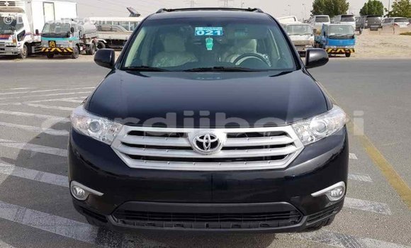 Buy Import Toyota Highlander Black Car in Import - Dubai in Ali Sabieh Region Buy Import Toyota Highlander Black Car in Import - Dubai in Ali Sabieh Region
