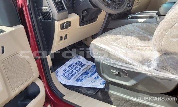 Acheter Import Voiture Ford Club Wagon Rouge à Import - Dubai, Ali Sabieh Region Acheter Import Voiture Ford Club Wagon Rouge à Import - Dubai, Ali Sabieh Region