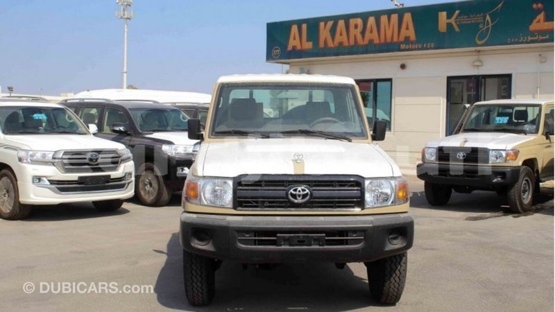 Big with watermark toyota land cruiser ali sabieh region import dubai 2522
