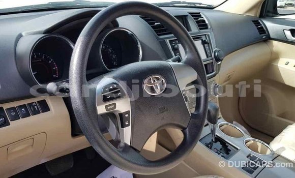 Buy Import Toyota Highlander Black Car in Import - Dubai in Ali Sabieh Region Buy Import Toyota Highlander Black Car in Import - Dubai in Ali Sabieh Region