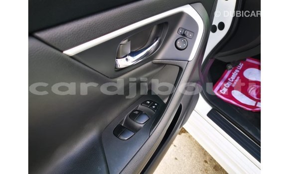 Buy Import Nissan Altima White Car in Import - Dubai in Ali Sabieh Region Buy Import Nissan Altima White Car in Import - Dubai in Ali Sabieh Region