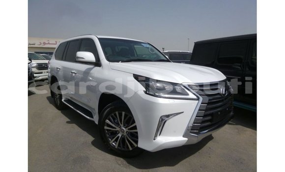 Acheter Import Voiture Lexus LX Blanc à Import - Dubai, Ali Sabieh Region Acheter Import Voiture Lexus LX Blanc à Import - Dubai, Ali Sabieh Region