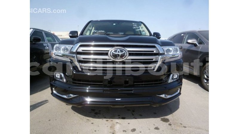 Big with watermark toyota land cruiser ali sabieh region import dubai 2534